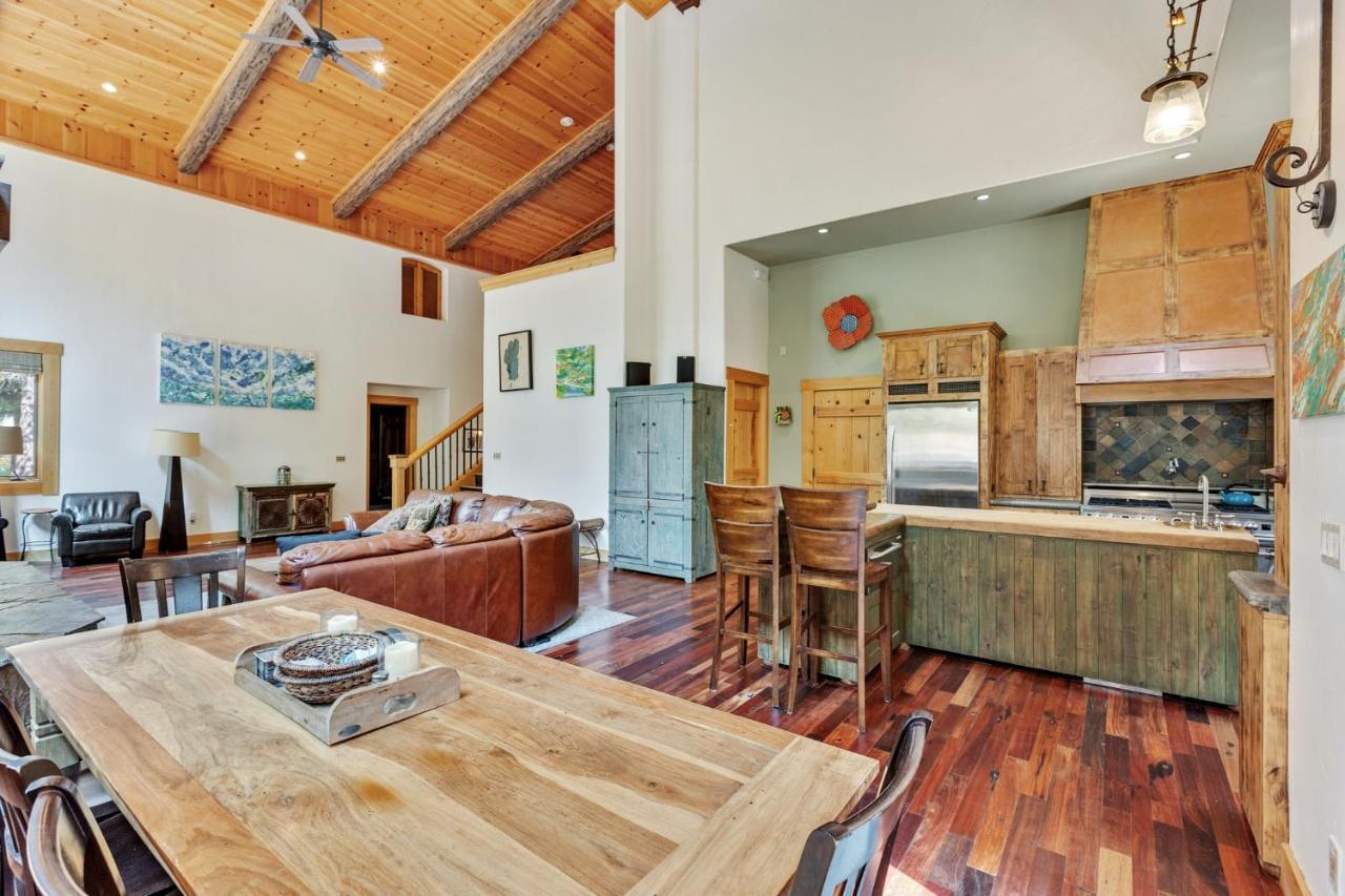 Bear Meadows Lodge - Hot Tub - Tahoe Donner Home ทรักกี ภายนอก รูปภาพ
