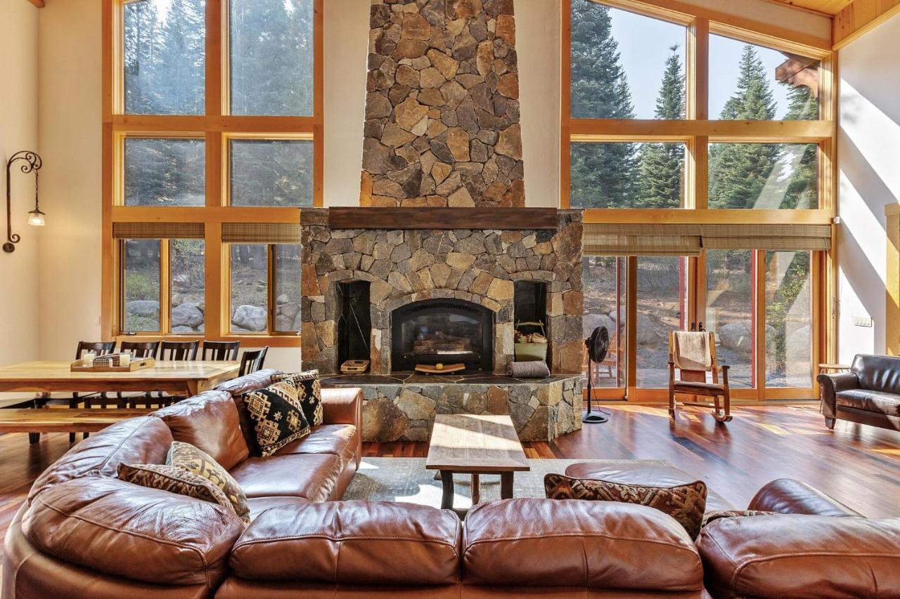 Bear Meadows Lodge - Hot Tub - Tahoe Donner Home ทรักกี ภายนอก รูปภาพ