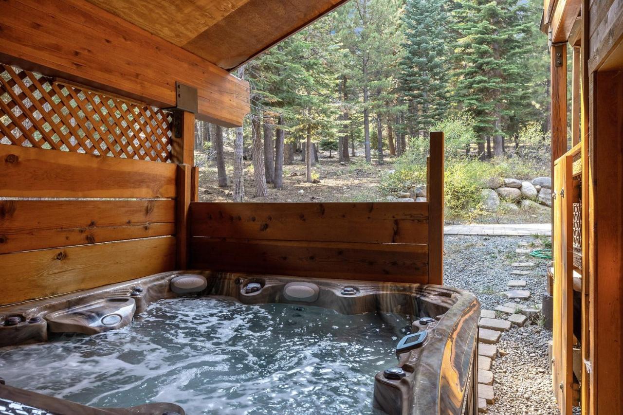 Bear Meadows Lodge - Hot Tub - Tahoe Donner Home ทรักกี ภายนอก รูปภาพ