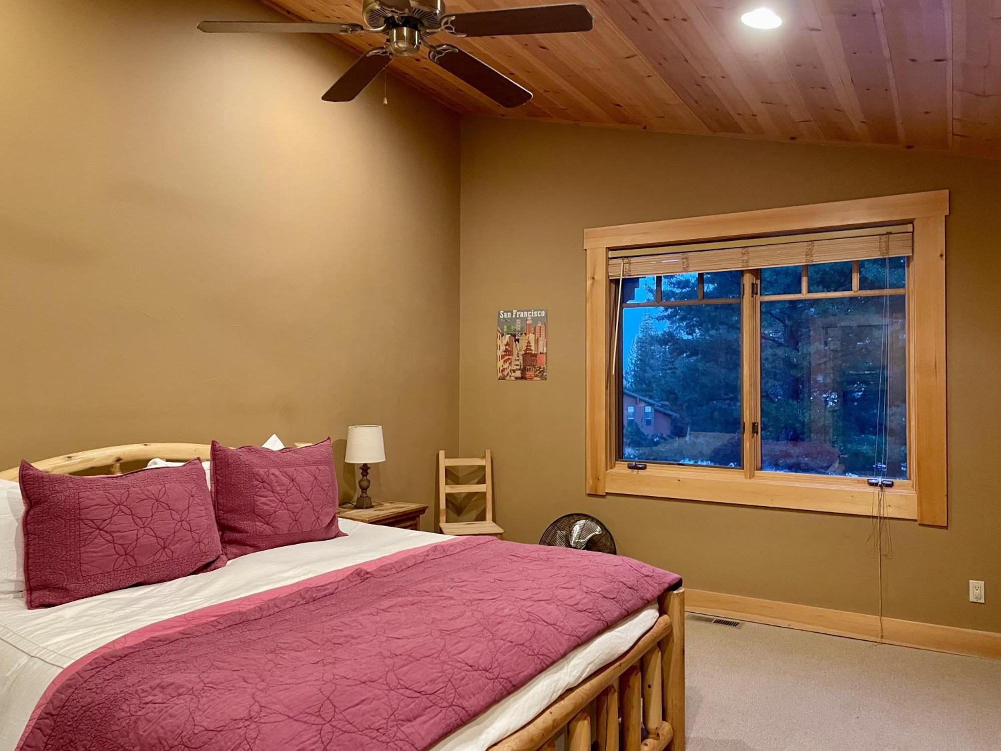 Bear Meadows Lodge - Hot Tub - Tahoe Donner Home ทรักกี ภายนอก รูปภาพ