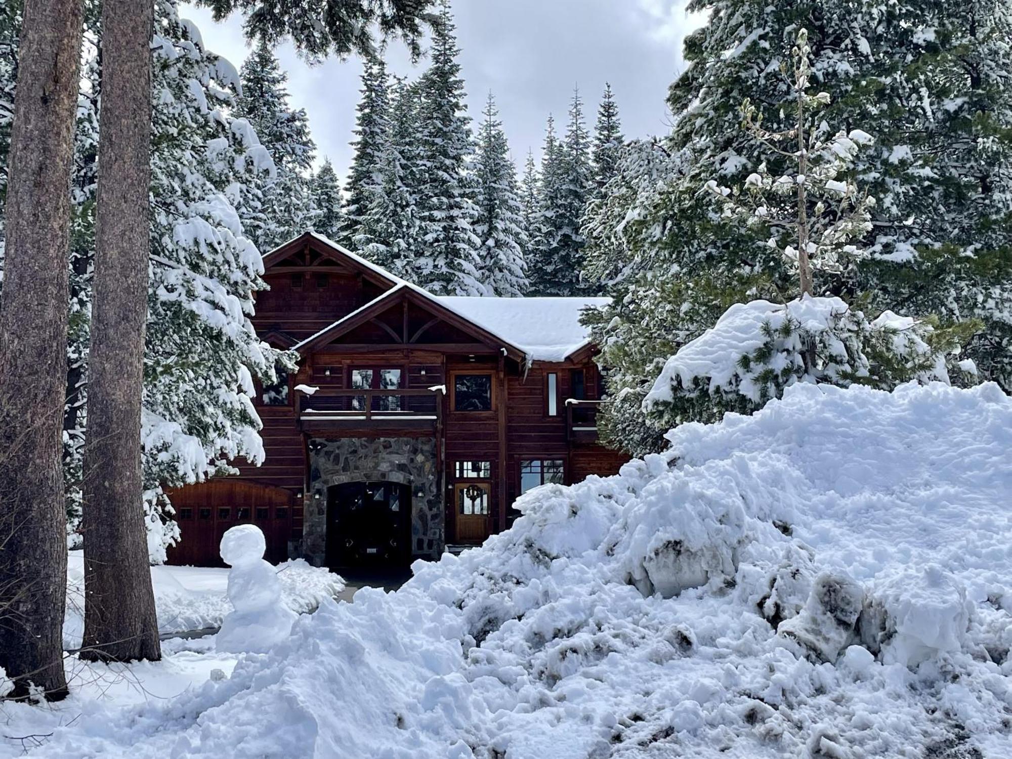 Bear Meadows Lodge - Hot Tub - Tahoe Donner Home ทรักกี ภายนอก รูปภาพ