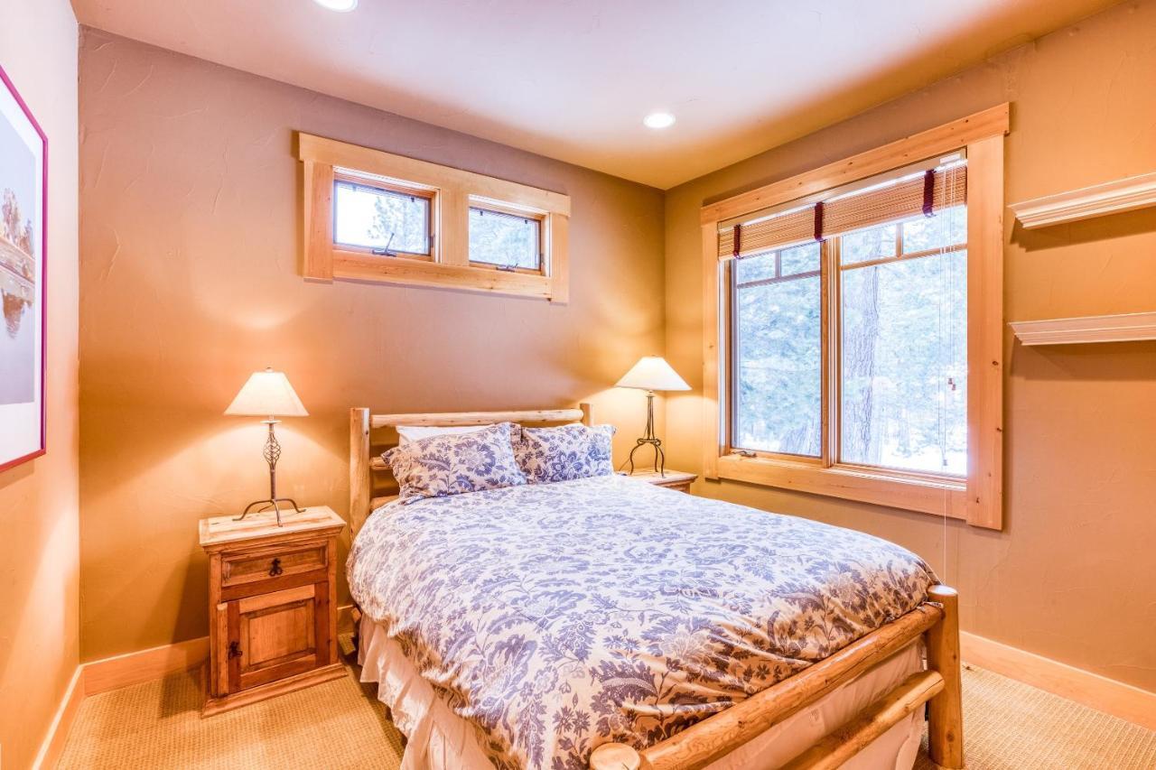 Bear Meadows Lodge - Hot Tub - Tahoe Donner Home ทรักกี ภายนอก รูปภาพ