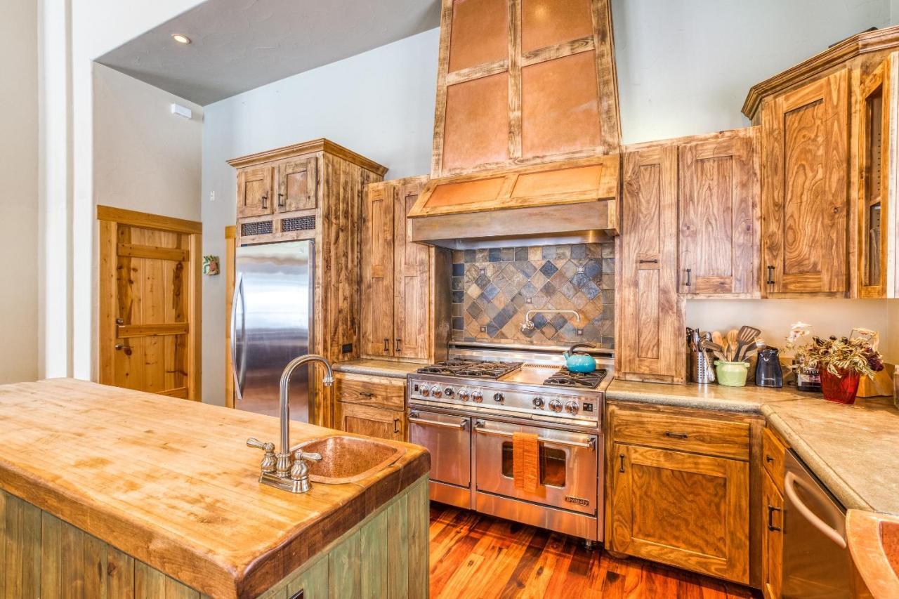 Bear Meadows Lodge - Hot Tub - Tahoe Donner Home ทรักกี ภายนอก รูปภาพ