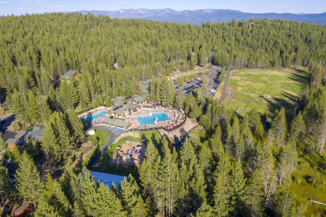 Bear Meadows Lodge - Hot Tub - Tahoe Donner Home ทรักกี ภายนอก รูปภาพ
