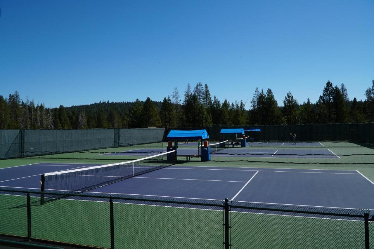 Bear Meadows Lodge - Hot Tub - Tahoe Donner Home ทรักกี ภายนอก รูปภาพ